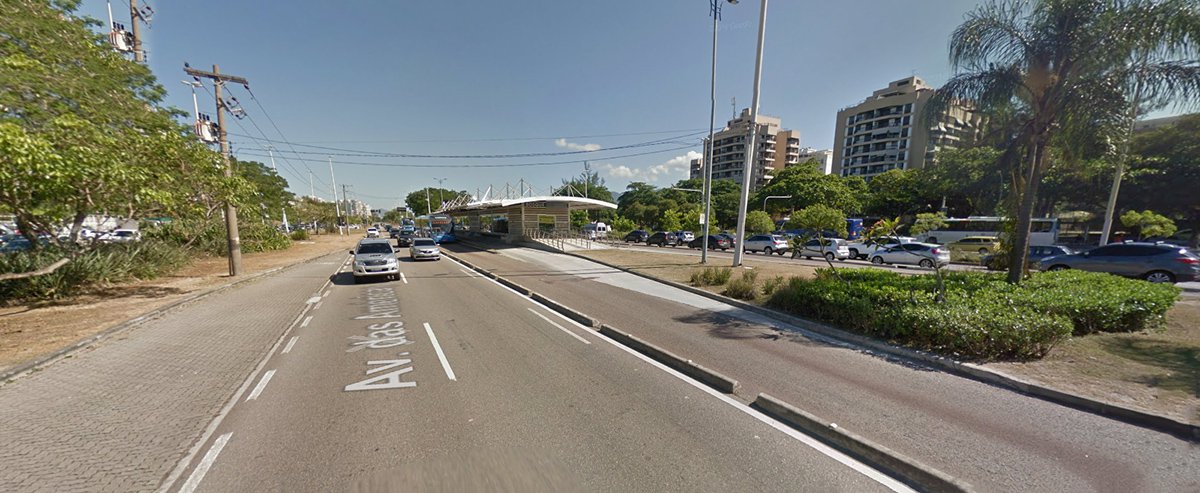 Vice-cônsul da Rússia no Rio de Janeiro reagiu a um assalto na tarde desta quinta (4) e matou o assaltante; o incidente ocorreu na Avenida das Américas, uma das principais vias da Barra da Tijuca, zona oeste da capital fluminense, a Delegacia de Homicídios da Capital informou que o vice-cônsul lutou com o agressor e conseguiu tomar a arma do assaltante e atirar nele; de acordo com a polícia, o assaltante morreu ainda no local