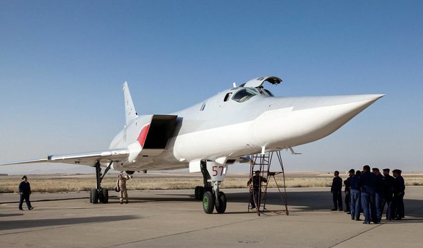 Rússia não está mais usando uma base aérea iraniana para realizar ataques na Síria, informou o Ministério das Relações Exteriores do Irã; mobilização inédita foi criticada tanto pela Casa Branca quanto por alguns parlamentares iranianos; na semana passada, bombardeiros russos Tupolev-22M3 de longo alcance e caças-bombardeiros Sukhoi-34 utilizaram a base de Nojeh para lançar ataques aéreos contra grupos armados na Síria