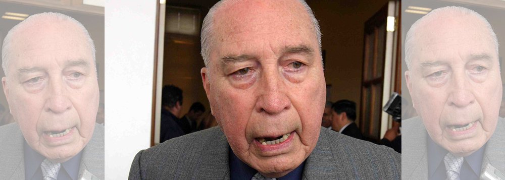 Procuradoria de Roma pediu nesta sexta-feira, 14, a condenação à prisão perpétua de 30 pessoas, incluindo ex-ditadores que integraram juntas militares que comandaram países da América Latina nas décadas de 1970 e 1980; todos são acusadas de sequestro e homicídio agravado de 23 cidadãos de origem italiana, no âmbito da Operação Condor, estratégia político-militar conjunta de ditaduras do Cone Sul para exterminar adversários; entre os alvos do pedido está o ex-presidente do Peru Francisco Morales Bermúdez