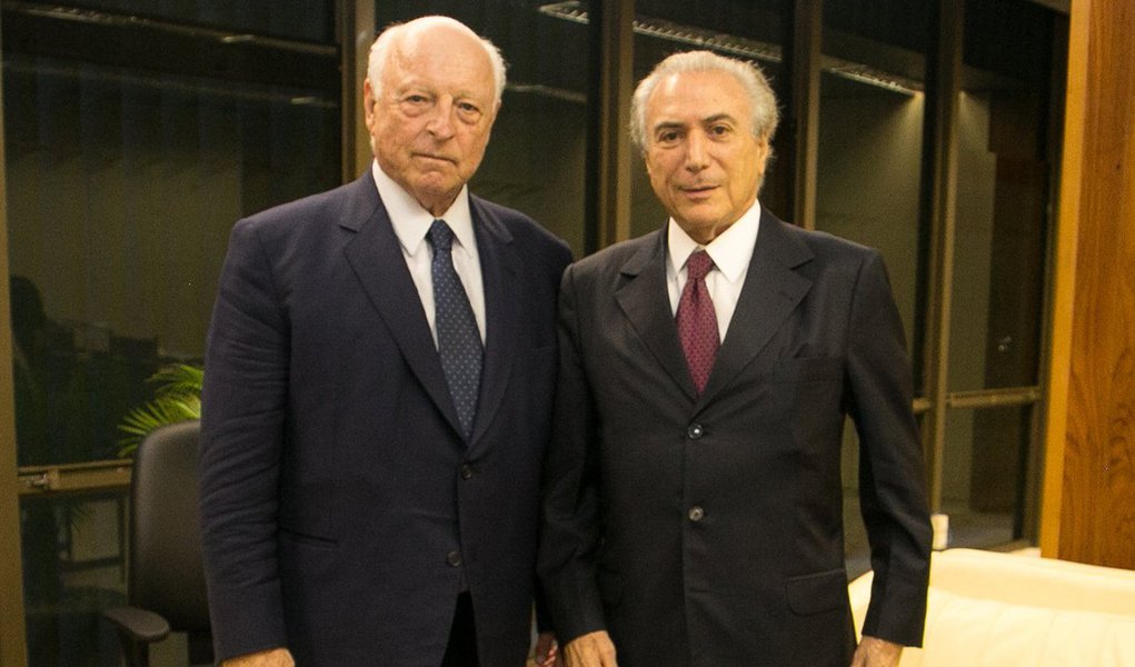 Com a volta do Conselho de Desenvolvimento Econômico e Social, o plano é estabelecer uma “via de mão dupla”, firmando parcerias entre governo, empresários e líderes de organizações sociais, segundo a colunista Natuza Nery; “a Casa Civil ainda discute com integrantes do colegiado, como Jorge Gerdau, qual será o novo formato do grupo. Só depois se debruçará sobre eventuais mudanças na composição do conselho, que tem 92 membros”, diz