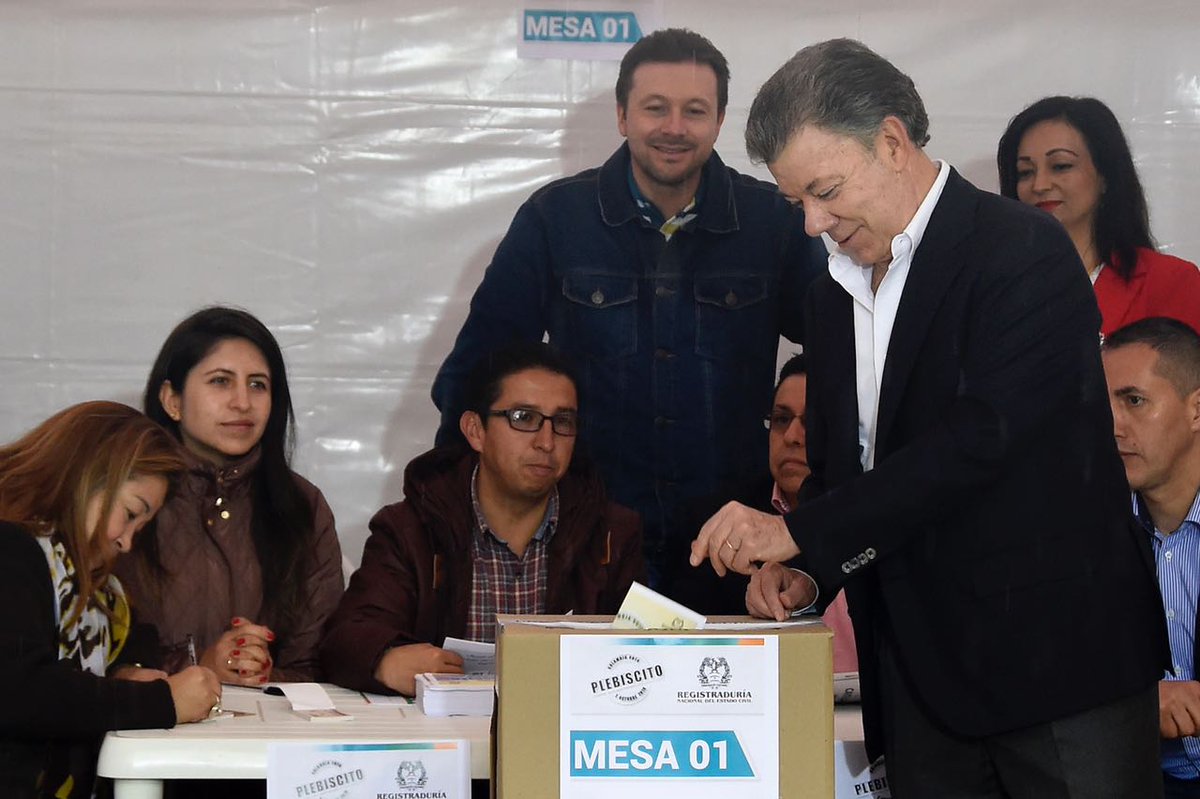 Contrariando todas as pesquisas de opinião, fim do conflito armado não foi aprovado pela população colombiana; resultado representa uma dura derrota para o presidente Juan Manuel Santos