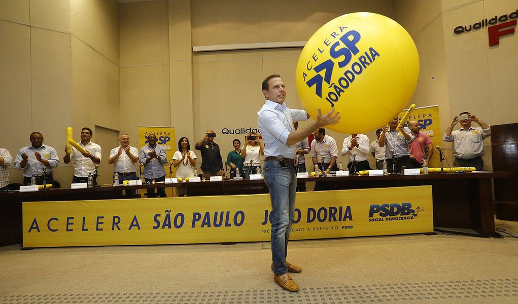 Acusado de "abuso do poder econômico" e de uso da máquina pública, com o loteamento de cargos no Palácio dos Bandeirantes, João Doria pode ter sua candidatura impugnada