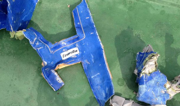 Um comitê do Egito que investiga a queda do voo MS804 no mês passado no mar Mediterrâneo fez o anúncio um dia depois de equipes de busca terem encontrado o gravador de voz da cabine, um progresso para os investigadores que tentam explicar o motivo do acidente com a aeronave, que matou todas as 66 pessoas a bordo