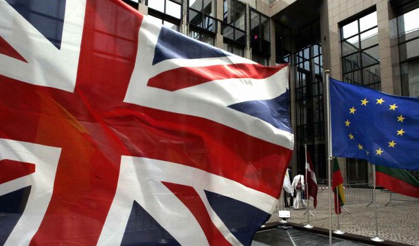 Governo britânico disse que não pretende convocar outro referendo sobre a saída do país da União Europeia (UE); hipótese de uma nova consulta popular ganhou força nos últimos dias, quando mais de 2 milhões de pessoas assinaram uma petição online solicitando outro referendo