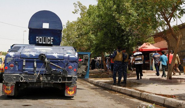 Pelo menos 14 pessoas morreram em um ataque suicida em Bagdá. O atentado teve como alvo um posto de controle no norte da capital iraquiana, no bairro xiita de Kadhimiya; cerca de 20 pessoas ficaram feridas, revelaram fontes médicas e policiais; ainda não houve reivindicação imediata de responsabilidade pelo ataque, mas o Estado Islâmico tem realizado ataques suicidas contra as forças de segurança e contra membros da comunidade xiita do país