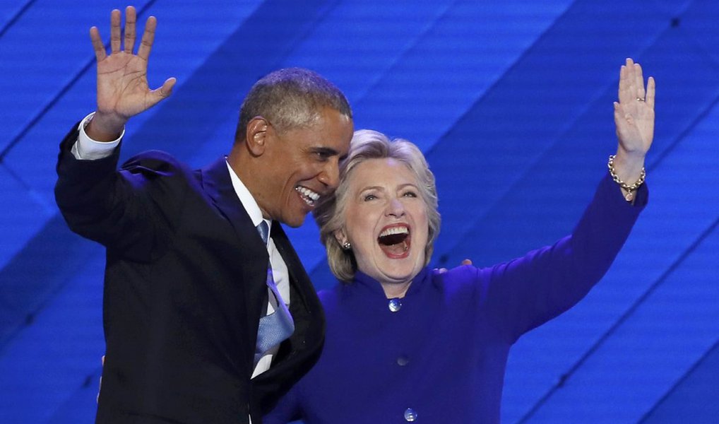 O presidente dos Estados Unidos, Barack Obama, projetou um quadro otimista para o futuro norte-americano e ofereceu apoio total à campanha de Hillary Clinton para derrotar o adversário republicano Donald Trump na disputa pela Presidência, em um discurso que empolgou o público na convenção do Partido Democrata