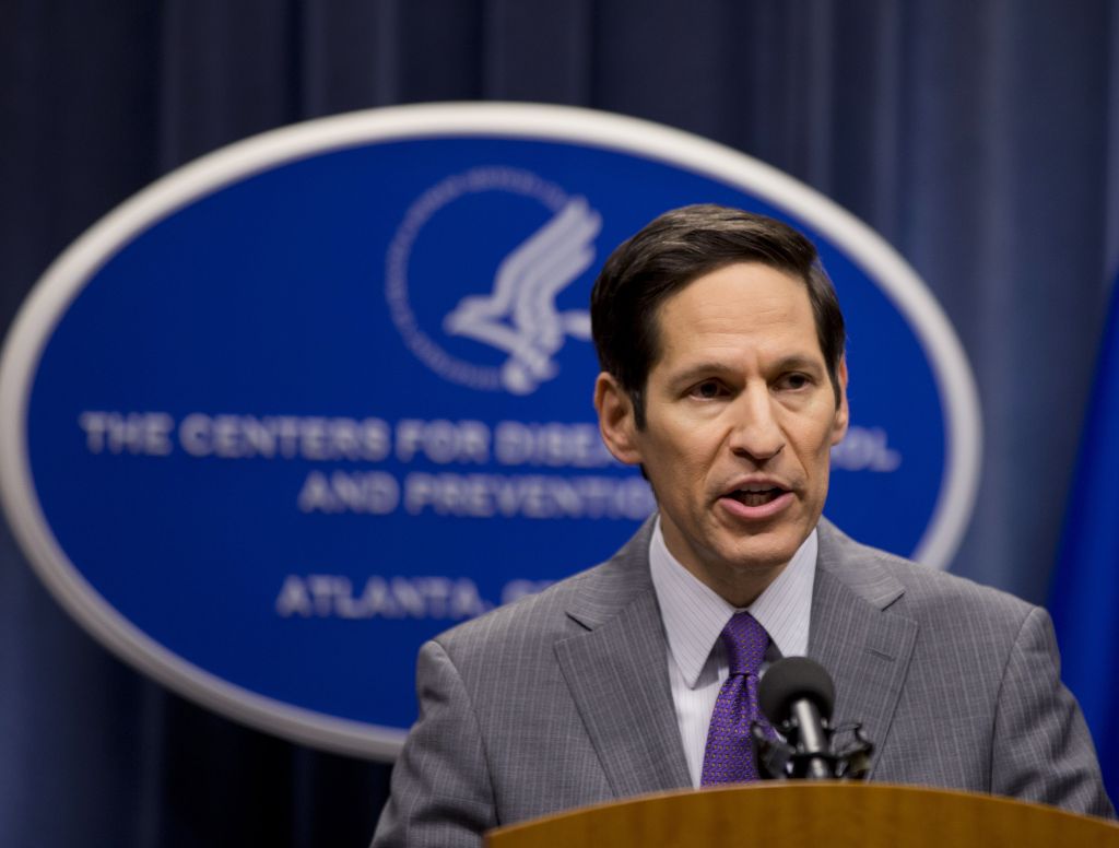 O surto do vírus Zika no Brasil não representa ameaça suficiente para justificar cancelar nem adiar os Jogos Olímpicos marcados para agosto no Rio de Janeiro, disse uma importante autoridade de saúde dos Estados Unidos nesta quinta-feira; "Não há razão de saúde pública para cancelar ou adiar as Olimpíadas", afirmou nesta quinta-feira Tom Frieden, diretor do Centro de Controle e Prevenção de Doenças dos EUA