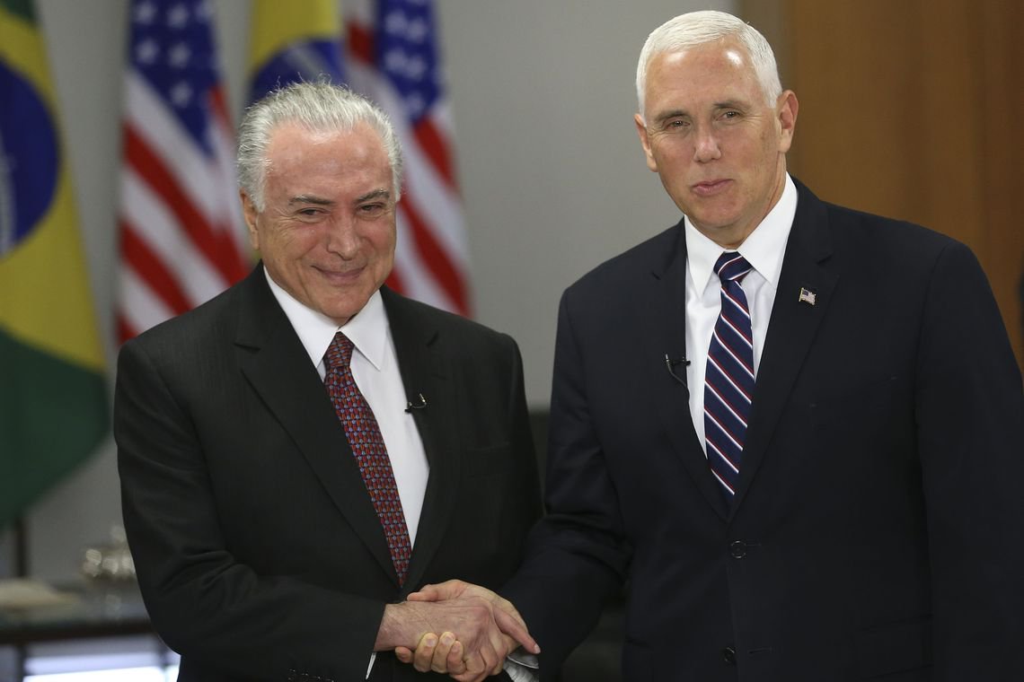 A visita de dois dias ao Brasil que o vice-presidente norte-americano Mike Pence começou nesta terça-feira (26) reflete os rumos da destruição da soberania do Brasil e o peso do intervencionismo dos Estados Unidos na América Latina
