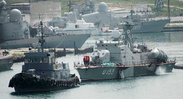 A Marinha da Ucrânia realizou exercícios no território da região de Kherson, perto da fronteira com a Península da Crimeia, segundo informou a Marinha da Ucrânia por meio de mensagem publicada no Facebook na quarta-feira (27)