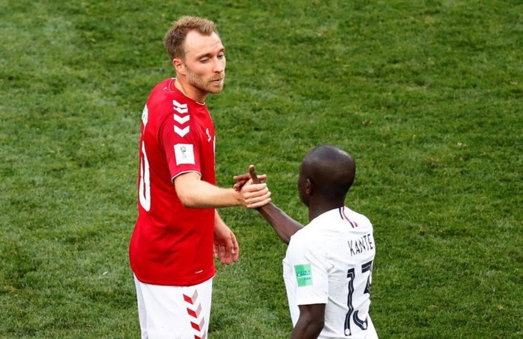 Já classificada, a França empatou sem gols com a Dinamarca em sua última partida pelo Grupo C, no estádio Luzhniki, o que foi suficiente para garantir a classificação de ambas as seleções para as oitavas de final da Copa do Mundo