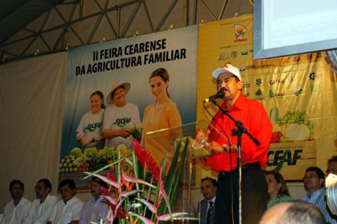 A Federação dos Trabalhadores Rurais e Agricultores e Agricultoras Familiares do Ceará (FETRAECE) realiza no próximo dia 27 de junho, em Caucaia, mais uma atividade do Grito da Terra, reunindo agricultores e agricultoras familiares de todo o Ceará. Na ocasião, será apresentado o resultado da audiência com o governador Camilo Santana que debateu a pauta de reivindicações para o fortalecimento da agricultura familiar cearense e a proposta de reeleição do deputado estadual Moisés Braz, representante dos trabalhadores rurais na Assembleia Legislativa 