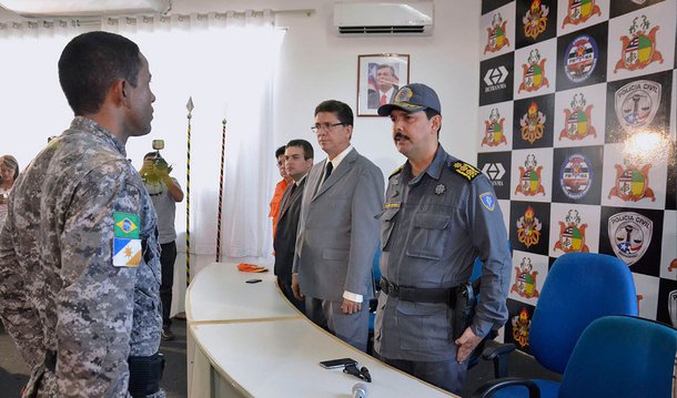 Ao receber agentes da Força Nacional, o secretário de Estado da Segurança Pública, Jefferson Portela, afirmou que mais de 60 prisões já foram efetuadas, destas, cerca de 30 estão diretamente relacionadas aos incêndios e que a polícia mantém o reforço de operações ostensivas nos bairros e em pontos de grande circulação de pessoas; a Secretaria de Segurança (SSP) e a Secretaria de Administração Penitenciária (Seap) solicitaram à Justiça a transferência de dez criminosos acusados de comandar os ataques a ônibus, para presídios federais, de segurança máxima; seis ônibus foram atacados em São Luís na última semana