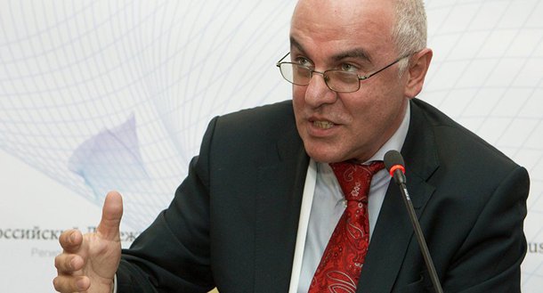 Avaliação é de Sergey Vasiliev, em artigo publicado na mídia russa; Vasiliev, que também é presidente do Conselho Empresarial Rússia-Brasil, acrescenta que o país necessita de medidas austeras e impopulares, que as autoridades não adotarão antes das eleições presidenciais de 2018