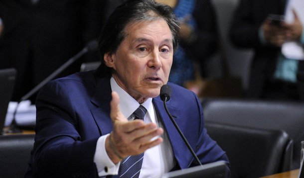 Certo de que a abertura do processo de impeachment pela Câmara é irreversível, o PMDB do vice Michel Temer já indica que a relatoria do parecer no Senado deve ser confiada ao líder Eunício de Oliveira (PMDB-CE); Renan Calheiros promete não impor dificuldades à tramitação, segundo a colunista Natuza Nery; Estima-se em 15 dias o prazo para o início do julgamento, quando a presidente teria de ser afastada