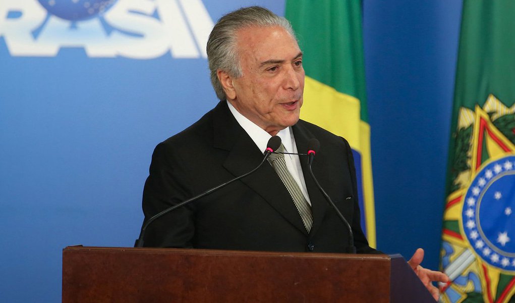 Interino não pretende colocar em risco seu governo provisório com propostas impopulares, como a mudança na idade mínima da aposentadoria; isso revela que, pelo menos por ora, ele não conseguirá entregar reformas pedidas pelo mercado financeiro 