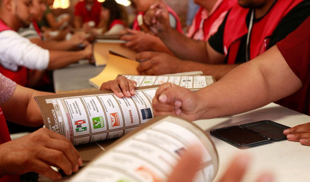 O processo eleitoral no México começou em setembro passado e terminará no próximo domingo, 1º., com a eleição para presidente e outros 3,4 mil postos. Pelo menos menos 114 políticos e candidatos foram assassinados no período, de acordo com a empresa de consultoria Etellekt