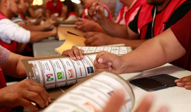 O processo eleitoral no México começou em setembro passado e terminará no próximo domingo, 1º., com a eleição para presidente e outros 3,4 mil postos. Pelo menos menos 114 políticos e candidatos foram assassinados no período, de acordo com a empresa de consultoria Etellekt
