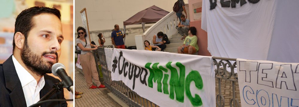 Presidente provisório não suportou a pressão dos artistas mobilizados e anunciou neste sábado (21) a recriação do Ministério da Cultura, extinto no último dia 12 após a consumação do golpe; novo titular da pasta será Marcelo Calero, anunciado na última quarta (18) como secretário Nacional de Cultura; ele chega ao cargo com 18 unidades do Ministério ocupadas em todo o país; recuo do governo interino é prova de que nada está “tranquilo e favorável” a Temer, que sofre contestações acerca de sua legitimidade como nunca vista antes no país