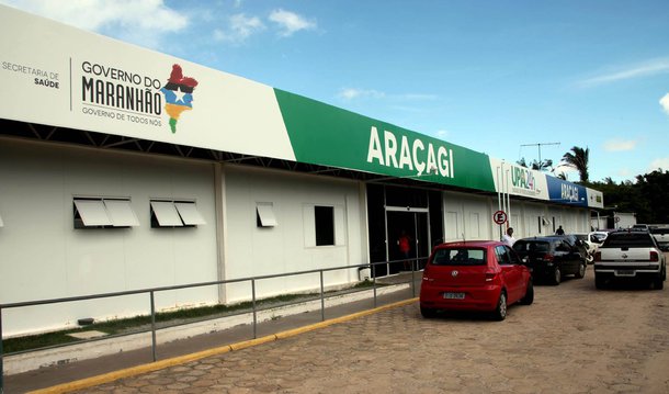 O governo do Maranhão intensificou obras de ampliação e adequação de unidades de saúde para garantir mais conforto e aumentar a capacidade de atendimento aos pacientes maranhenses; as obras incluem reforma, readequação elétrica e hidráulica de prédios, substituição de mobiliário, reforma dos telhados, refrigeração, além de reforço de estruturas em diversas unidades hospitalares na região metropolitana de São Luís e Imperatriz; na capital, o governo destinou R$ 10 milhões para garantir mais 91 leitos de internação, nova UTI com 11 leitos e 25 enfermarias, que totalizarão 178 leitos de internação