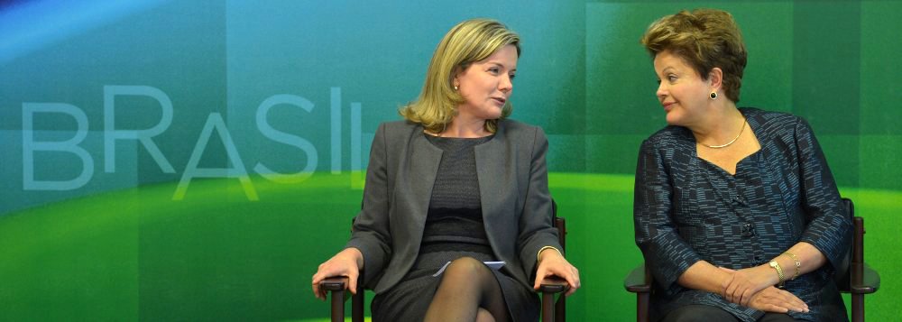 "Querem efetivamente cancelar o futuro de quem representa o povo neste país. Foi assim com Getúlio Vargas, João Goulart e agora com o mandato popular de Dilma, que é continuidade do projeto inclusivo iniciado por Lula. A elite deste País mais uma vez quer chegar ao poder sem votos", diz a senadora Gleisi Hoffmann, que desmonta os pretextos jurídicos do golpe; "Falta à elite deste país um projeto de Nação. Por não ter generosidade para elaborar um projeto que contemple o povo e conquiste os votos na urna escolheram o atalho de tomar o poder por via indireta. Falta a seus líderes políticos o mínimo de paciência para respeitar o calendário eleitoral estabelecido de forma consensual e democrática"