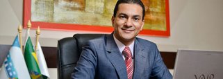 Bispo Marcos Pereira, novo ministro da Indústria, Comércio e Serviços, diz que suas ideias são segredo de Estado e admite ter tido pouca afinidade com o setor industrial: "Com a indústria eu tive pouca afinidade. Mas eu fui contador de uma indústria no começo da carreira"; "Tenho defendido que o ministro, seja de qual pasta for, tem que ter duas características indispensáveis: político e gestor”, acrescenta 