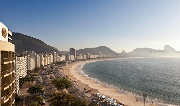 Segundo dados da Associação Brasileira da Indústria de Hotéis do Estado do Rio de Janeiro (ABIH-RJ), a ocupação dos hotéis do interior teve um aumento de 3,35% em relação ao carnaval do ano passado; cerca de 70% dos hóspedes são do mercado nacional; média geral na capital está em 82,20%, um incremento de 35% 