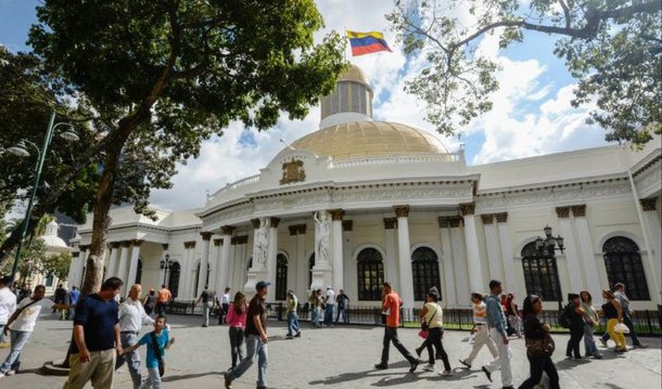 Em nota à imprensa nesta terça-feira, 6, o Otamaraty afirmou que deve ser "plenamente respeitada" a "vontade soberana do povo venezuelano", demonstrada nas urnas no último dia 6, quando a oposição ganhou a maioria absoluta dos assentos na Assembleia Legislativa; "O governo brasileiro confia que será plenamente respeitada a vontade soberana do povo venezuelano, expressada de forma livre e democrática nas urnas", diz; Itamaraty destaca que os resultados oficiais "foram divulgados e validados pelo Conselho Nacional Eleitoral da Venezuela e prontamente reconhecidos, na ocasião, por todas as forças políticas do país"