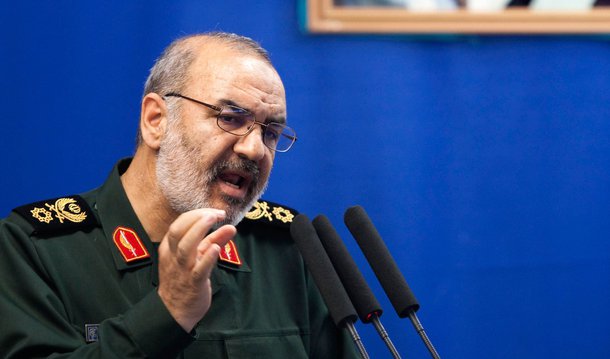 Autoridades iranianas prometeram nesta sexta-feira, 1º, expandir a capacidade de mísseis de Teerã, no momento em que a maior parte das medidas norte-americanas contra o Irã deve ser suspensa sob um acordo nuclear; "Enquanto os Estados Unidos apoiarem Israel, iremos expandir nossa capacidade de mísseis", disse o general Hossein Salami, segundo homem no comando da Guarda Revolucionária