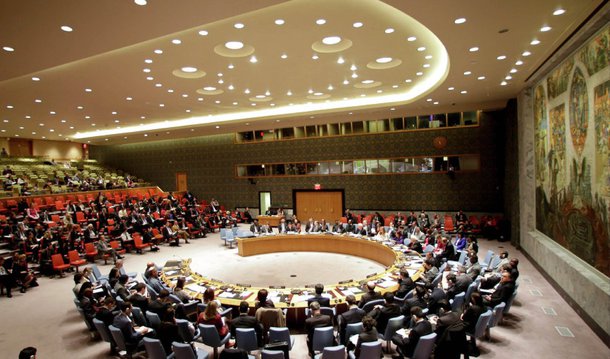 Conselho de Segurança das Nações Unidas divulgou nesta quarta-feira, 6,comunicado informando que "condena veementemente" novos testes nucleares da Coreia do Norte e que pode implementar novas sanções contra Pyongyang; Elbio Rosselli, presidente do Conselho de Segurança, disse em entrevista coletiva que os membros da ONU expressaram determinação de adotar "medidas significativas no caso de outro teste nuclear da RPDC [Coreia do Norte]"; "Em linha com este compromisso e com a gravidade desta violação, os membros do Conselho de Segurança começarão a trabalhar imediatamente sobre essas medidas em uma nova resolução do Conselho de Segurança", afirmou