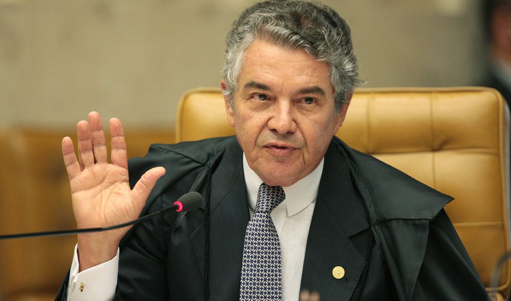 Ministro Marco Aurélio Mello, um dos que votaram por barra o rito do impeachment estabelecido por Eduardo Cunha (PMDB), afirmou que "prevaleceu a segurança jurídica" no julgamento dessa quinta-feira 17; "Prevaleceu a lei das leis que é a Constituição Federal. Vamos marchar avançando e não mediante retrocesso", afirmou