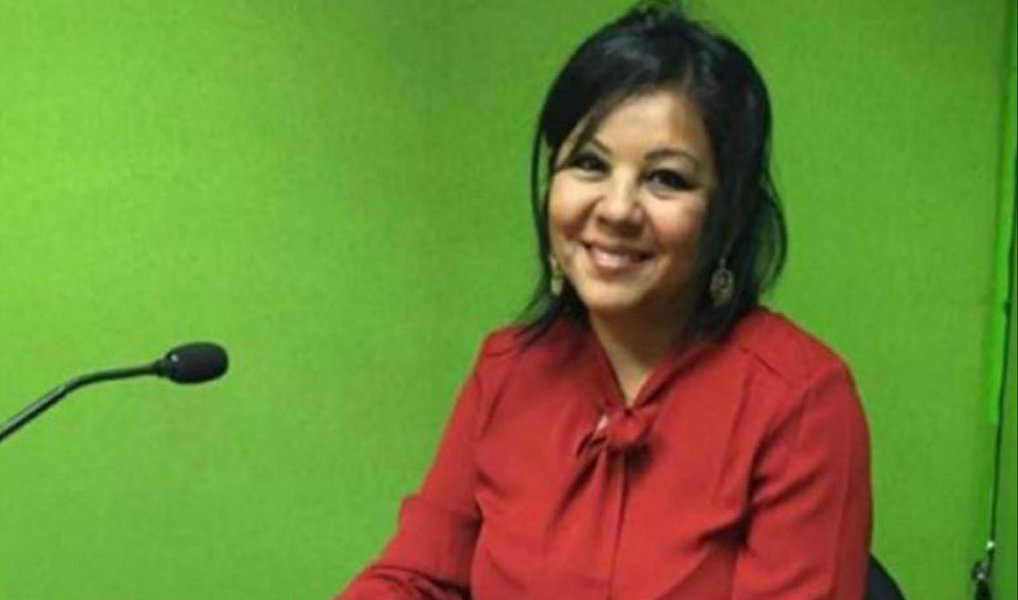 A prefeita recém-empossada da cidade mexicana de Temixco, Gisela Mota, morreu neste sábado (2), de acordo com um post do governador do Estado de Morelos, Graco Ramírez; segundo o jornal "El Universal", da Cidade do México, ela foi atacada em sua casa por quatro homens armados; vários prefeitos foram mortos no ano passado no País, onde grupos armados financiados pelo tráfico de drogas controlam muitas comunidades locais