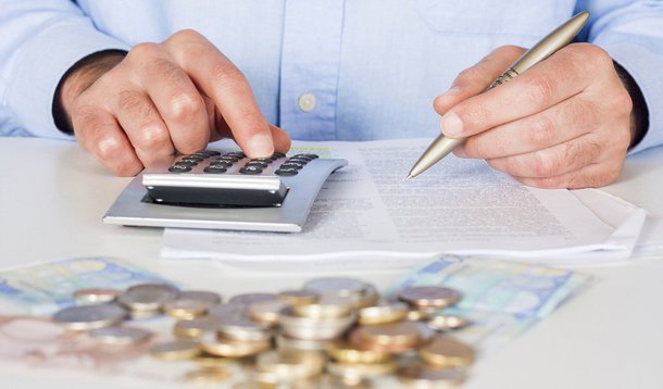 Demanda de empresas por financiamento no Brasil subiu 0,4%o em novembro sobre outubro; na comparação com o mesmo período do ano passado elevação foi 0,3%; segundo a empresa de análise de informações de crédito Serasa Experian, demanda das companhias no acumulado anual tem queda de 1,7% sobre o período de janeiro a novembro de 2014
