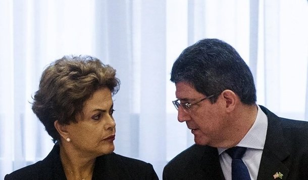 No início da semana, o governo havia publicado decreto de contingenciamento de 11,2 bilhões de reais, numa medida que paralisava a máquina pública em diversos áreas, porque ainda não havia acontecido a votação sobre a alteração da meta de resultado primário para este ano; mas na quarta-feira o Congresso aprovou o projeto de lei alterando a meta de superávit primário do setor público consolidado para um déficit superior a 100 bilhões de reais
 