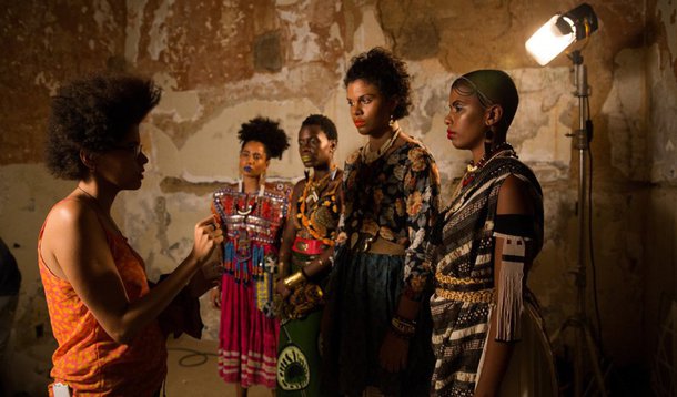 Quem diz isso é a professora do Instituto Federal do Rio de Janeiro (IFRJ) e doutora em história, Janaína Oliveira; segundo ela, os filmes das realizadoras negras brasileiras alcançaram qualidade internacional e já são uma referência, embora pouco conhecidos no próprio país