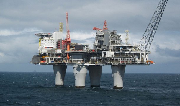 Estatal reafirmou a viabilidade técnica e econômica do pré-sal "mesmo considerando o atual cenário adverso dos preços do petróleo" nesta quinta-feira; preço do barril fechou ontem abaixo de US$ 35, menor nível desde junho de 2004