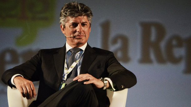 "Qualquer oportunidade com telefonia fixa implica investimentos grandes, precisa de marco regulatório atualizado", disse Marco Patuano, presidente da Telecom Italia, a jornalistas após palestra em evento do setor; "É certo que o marco regulatório vai mudar. Acredito que será em 2016, pois é importante (essa mudança) para favorecer investimentos em telefonia fixa"