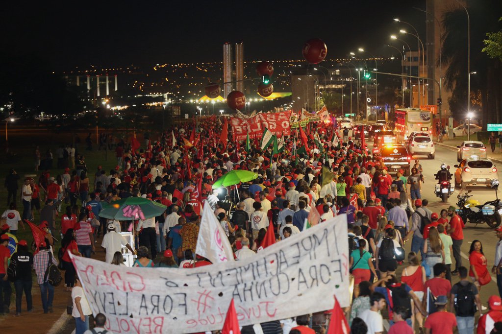 Brasília-DF 16-12-2015 Fotos Lula Marques/ agência PT Protesto contra o impeachment da presidente Dilma Rousseff, em Brasília.