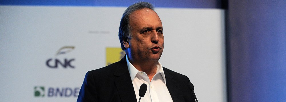 O governador do estado do Rio de Janeiro, Luiz Fernando Pezão participa do 25º Encontro Nacional de Comércio Exterior - ENAEX, no Rio de Janeiro (Tomaz Silva/Agência Brasil)