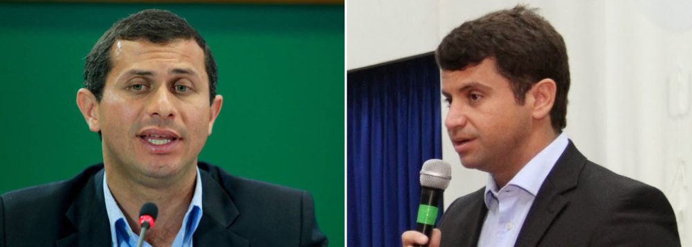 Secretário estadual de Saúde do Rio de Janeiro, Felipe Peixoto, afirmou que deixará o cargo até o fim do ano; "Eu tinha combinado com o governador Pezão de ficar um ano. Estou há um ano me dedicando em prol da saúde do estado, não tenho dia, não tenho hora, em um esforço fora do normal, em um ano de crise", disse; setor passa por uma crise com salários atrasados e o atendimento de emergência em diversos hospitais está restrito aos casos considerados graves; secretário de Saúde de Nova Iguaçu, Luiz Antônio Teixeira Júnior, assumirá a secretaria estadual em janeiro
