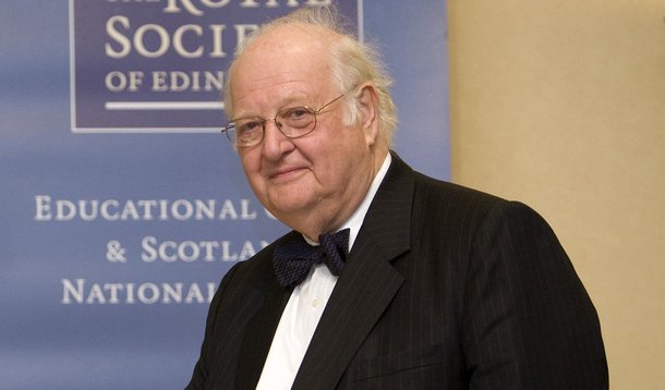 Angus Deaton é professor de Economia e Relações Internacionais na Universidade Princeton, nos Estados Unidos; "Para projetar uma política econômica que promova o bem-estar e reduza a pobreza, devemos primeiro entender as escolhas de consumo individuais", disse a Academia ao anunciar o Nobel de Economia; "Mais do que ninguém, Angus Deaton tem reforçado esse entendimento", concluiu