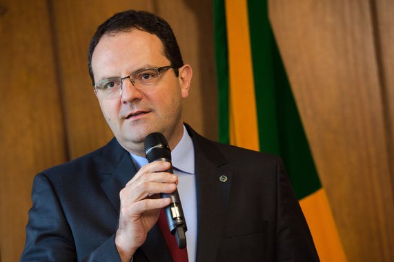 Para a Secretaria do Tesouro Nacional, o novo ministro chamou Otávio Ladeira de Medeiros; Nelson Barbosa convidou Dyogo Henrique Oliveira para a Secretaria Executiva do ministério e Fabrício da Soller para a Procuradoria-Geral da Fazenda Nacional; o economista Manoel Pires assume a Secretaria de Política Econômica