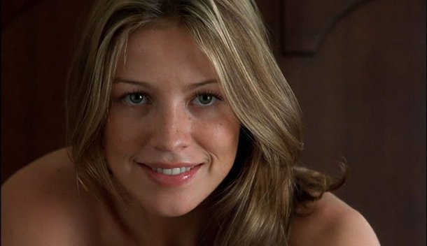 Você disse que é "blaster sacaneada e xingada na net" e ninguém nunca saiu em sua defesa. Talvez seja porque nunca fizeram piada com a sua cor. Com os seus cabelos. Talvez seja porque a sua etnia nunca foi escravizada nesse país