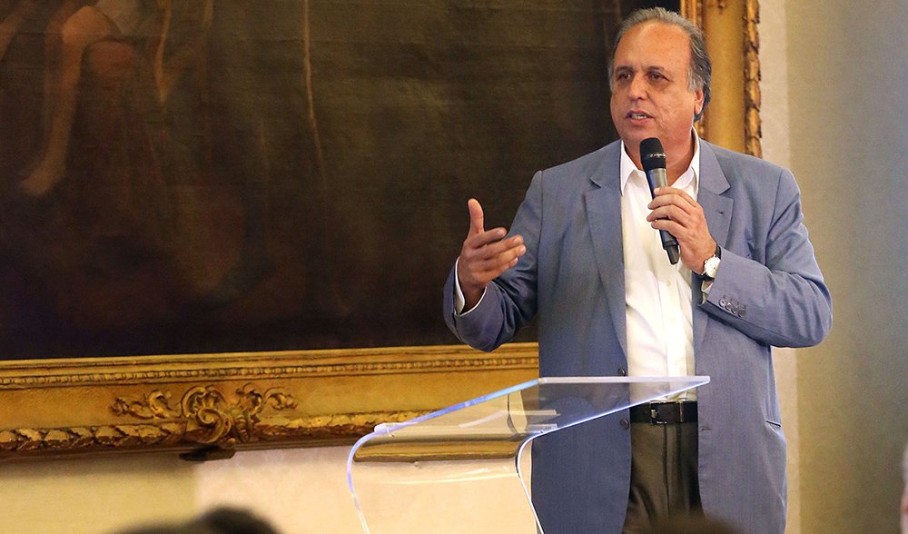 10-09-2015; Rio de Janeiro; Governador Luiz Fernando Pezão no lançamento do Programa de Educação em Tempo Integral; Foto: Shana Reis