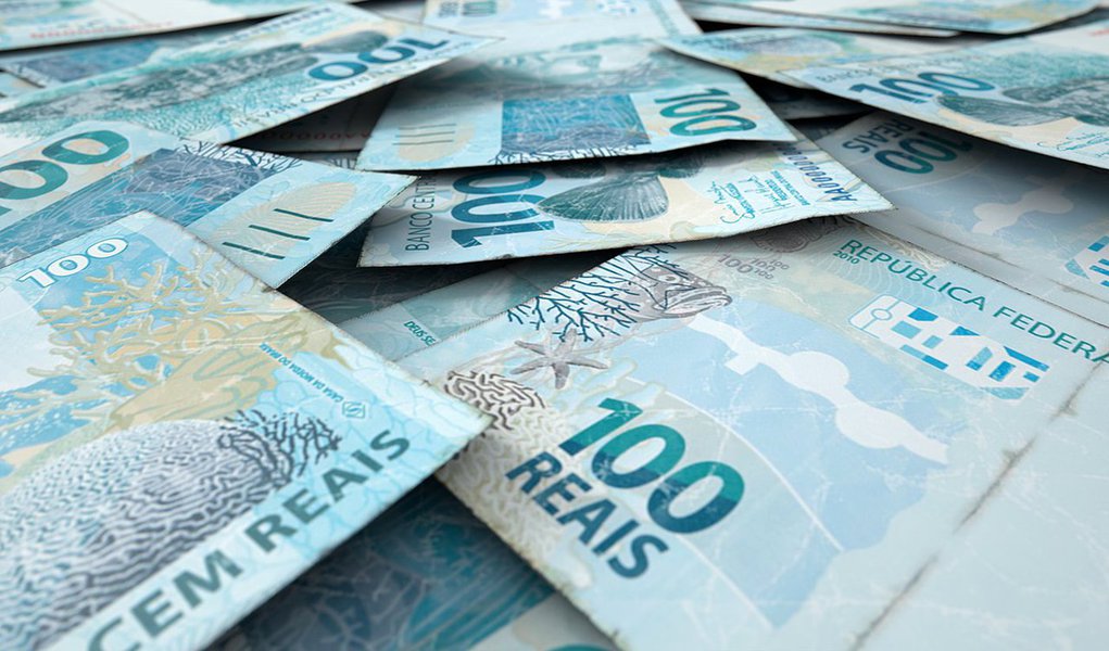 Em documento enviado à Comissão Mista de Orçamento do Congresso, o governo calculou que o estoque de pedaladas fiscais, no final deste ano, ficará em R$ 57,013 bilhões, incluindo encargos da dívida; deste total, R$ 22,438 bilhões são do BNDES e outros R$ 20,737 bilhões do Fundo de Garantia por Tempo de Serviço (FGTS); há também R$ 1,509 bilhão em repasse atrasado para a Caixa e R$ 12,329 bilhões ao Banco do Brasil