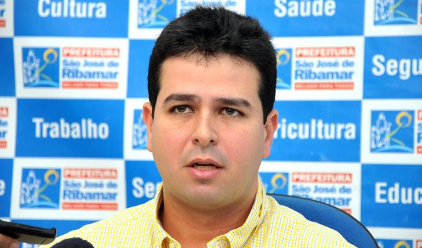 A ação rigorosa do Ministério Público sobre as prefeituras do interior do Estado, para evitar desvio de dinheiro público, está incomodando chefes de executivos municipais; presidente da Federação dos Municípios do Estado do Maranhão e prefeito de São José de Ribamar, Gil Cutrim (PDT) acusou o MP-MA de perseguir prefeitos do interior do Maranhão; “Prefeito não é bandido, não é ladrão, até porque nas prefeituras não tem o que roubar”, disse Cutrim