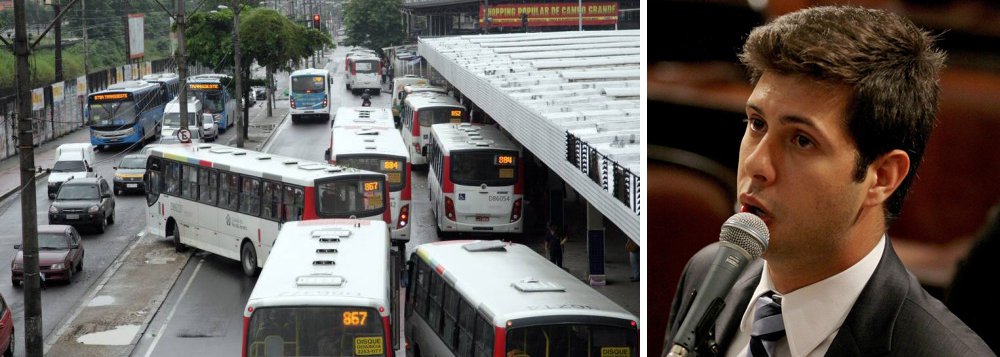A primeira etapa do plano de racionalização da frota de ônibus da zona sul da cidade do Rio de Janeiro começa a ser implantada neste sábado (3), com a extinção de 11 linhas que fazem itinerários entre a zona oeste e o centro, e a criação de cinco novas, sendo quatro da zona oeste até a zona sul e uma da zona sul até o centro; secretário municipal de Transportes, Rafael Picciani afirmou que atualmente 64% das linhas que serão extintas têm superposição de itinerários em cerca de 80% da extensão, além de os ônibus circularem muito abaixo da capacidade