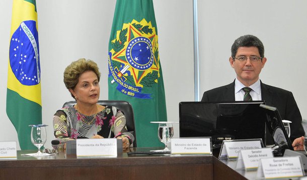 Medida Provisória 692 prevê alteração na incidência de imposto sobre a renda para ganho de capital superior a R$ 1 milhão em caso de alienação de bens e direitos; alíquota anterior, que era de 15%, pode chegar a até 30%, em ganhos superiores a R$ 20 milhões; a medida foi publicada na tarde desta terça-feira, em edição extra do Diário Oficial; com aumentos de impostos, governo espera arrecadar R$ 32 bilhões a mais no próximo ano; outra medida que deverá ser apreciada pelo Congresso é a volta da CPMF