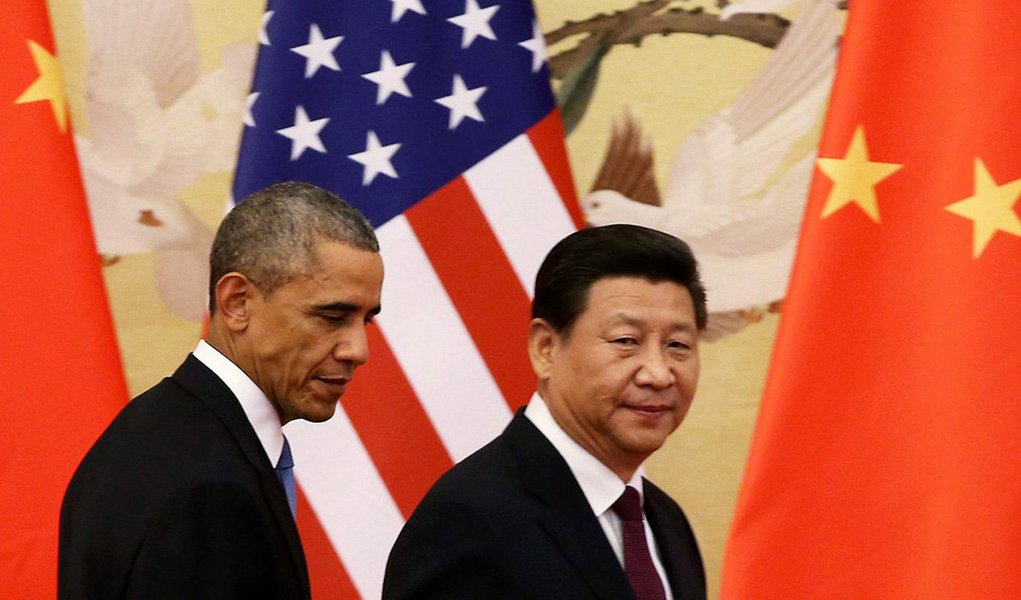 Presidente dos Estados Unidos, Barack Obama, pretede discutir a segurança cibernética durante encontro com o presidente chinês, Xi Jinping, queserá realizado em Washington ainda este mês; Casa Branca demosntra preocupação as invasões chinesas em alvos comerciais e governamentais dos EUA e avalia imposição de sanções contra indivíduos e companhias chinesas por ataques virtuais contra alvos comerciais norte-americanos