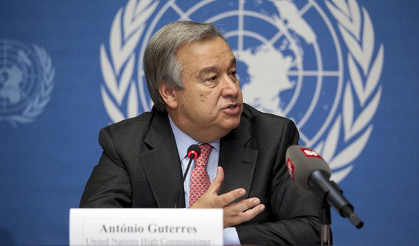 “[É preciso] um programa de reinstalação em massa, com a participação obrigatória de todos os estados-membros da União Europeia. Uma estimativa bastante preliminar parece indicar a necessidade de aumentar as oportunidades de reinstalação de até 200 mil lugares”, escreveu Antônio Guterres, alto comissário das Nações Unidas para os refugiados, em comunicado