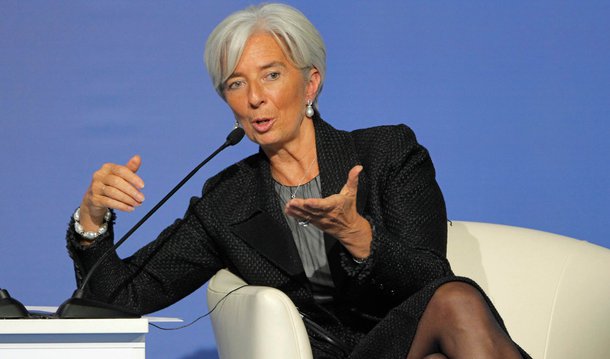Diretora-gerente do Fundo Monetário Internacional (FMI), Christine Lagarde, afirmou que riscos ao crescimento da economia global aumentaram, impulsionados em parte pela expansão mais lenta da China; "Os riscos são maiores do que eram", disse Lagarde 